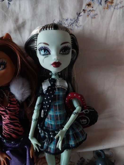 Лот Monster high