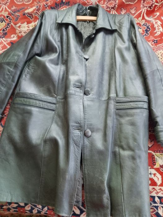 Vind haina de piele