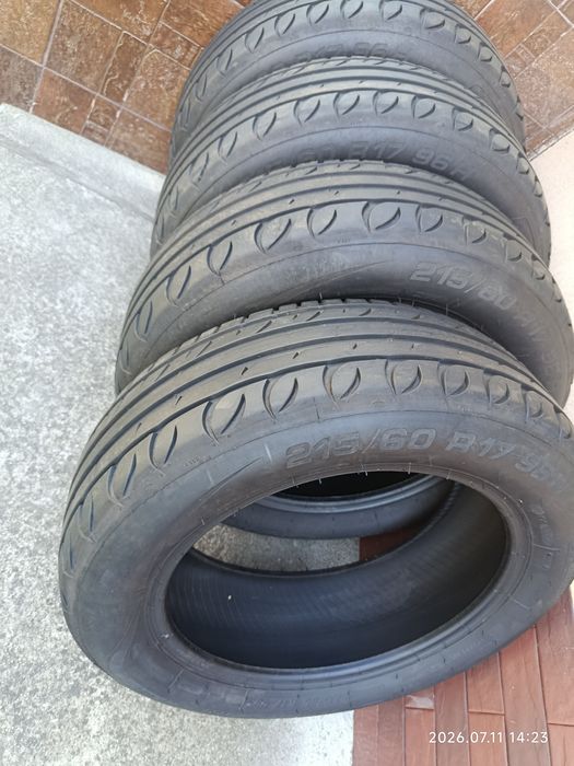 Anvelope vară 215/60 R17