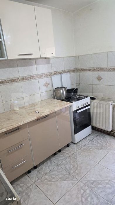 Apartament 3 camere, decomandat, 65 mp utili – zona Piata 1 Mai, eta