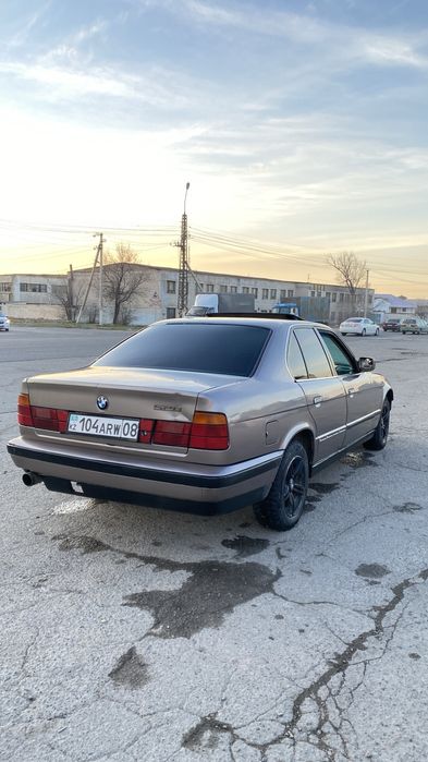 Продам BMW е34 520