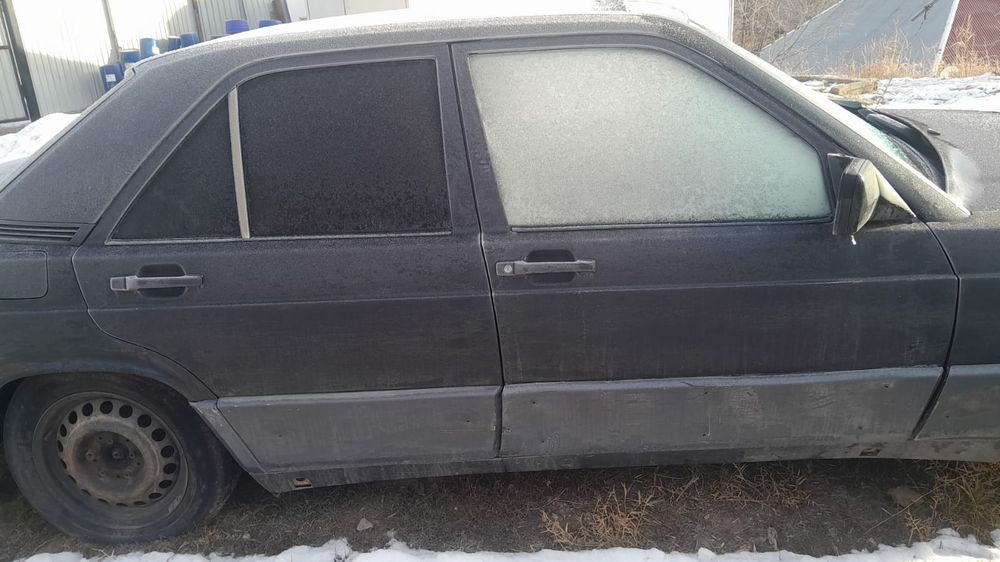 Продам мерседес 190