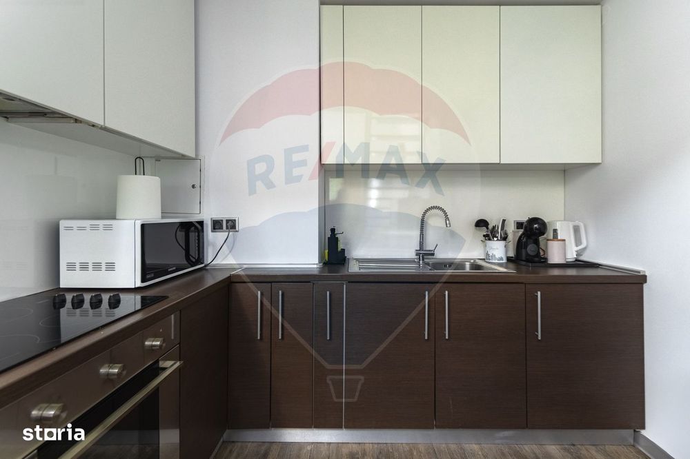 Apartament cu 4 camere de vânzare