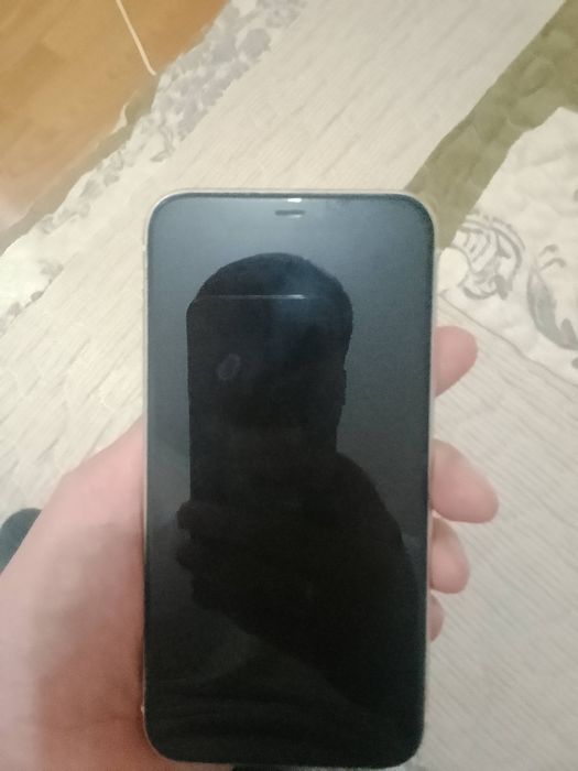 iPhone 11  продам