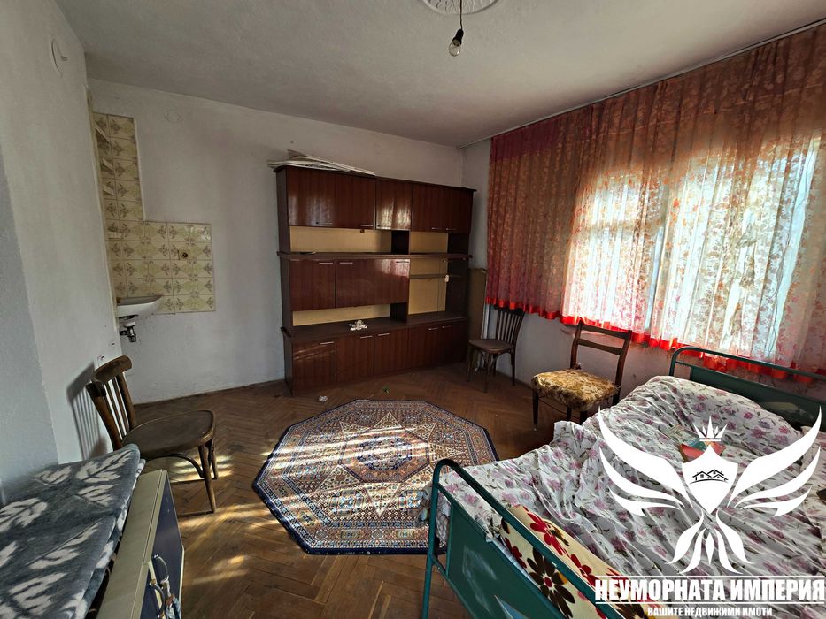 Продава се Къща в Асеновград - 210 кв.м за 323 €/кв.м - Снимка #9