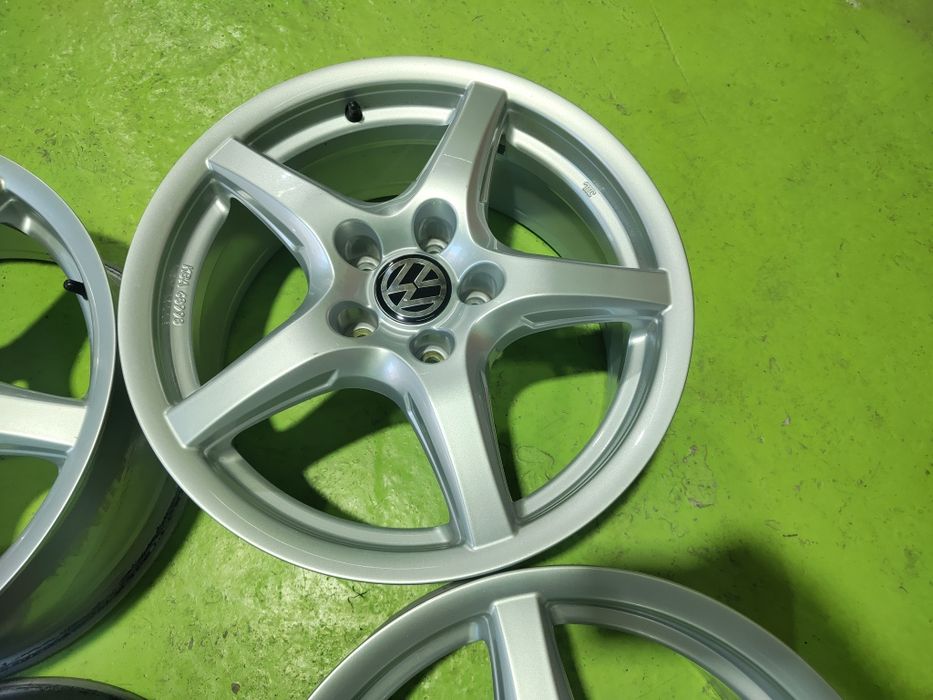 17 5x112 Vw Touran Golf Passat Caddy Skoda Audi 5х112