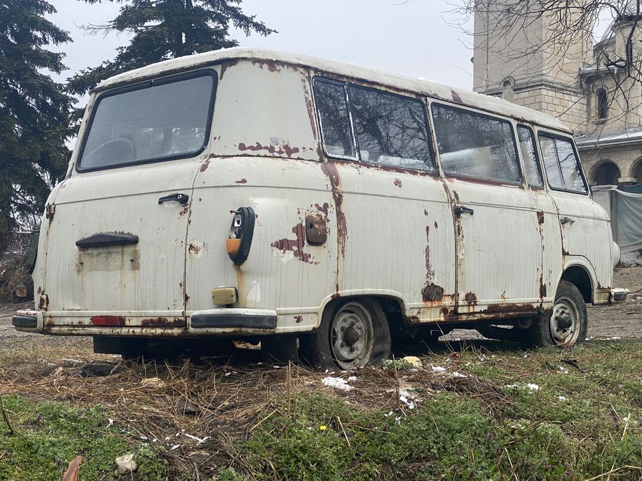 Баркас Б1000 пътнически