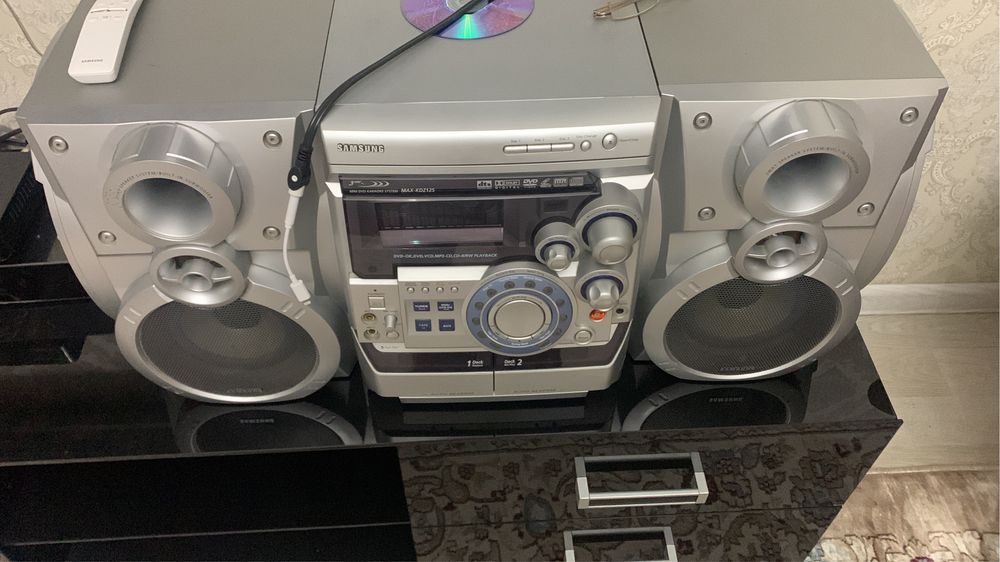 Продаеться телевизор 2 шт