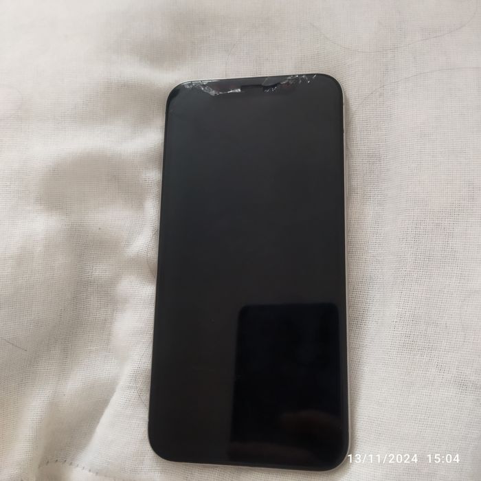 X tel sotladi ekrani azgina singan lkn qotme ishlidi