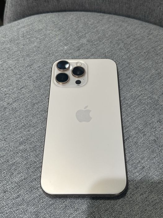 Iphone 16 pro max gold 256gb ca nou