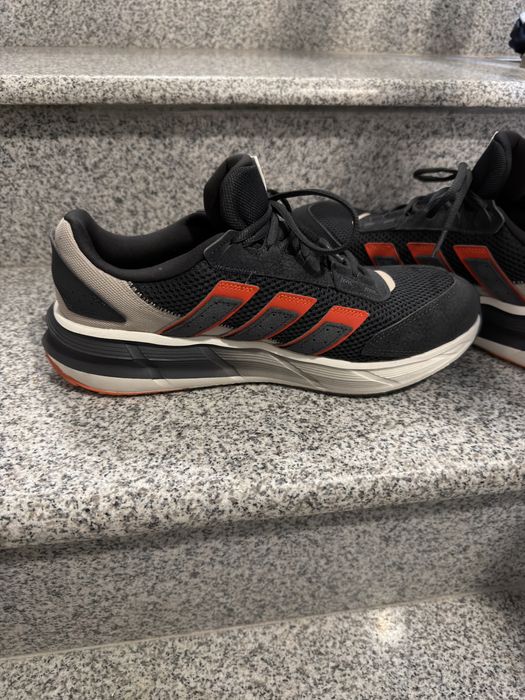 Adidas маратонки нови 44н