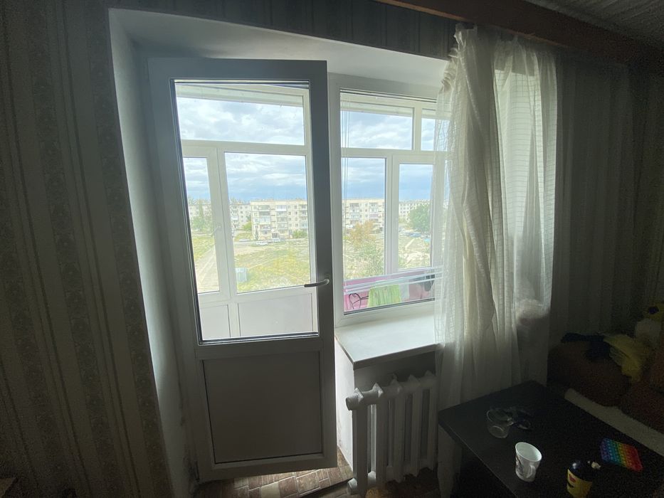 Сдам  3х комнатную квартиру .