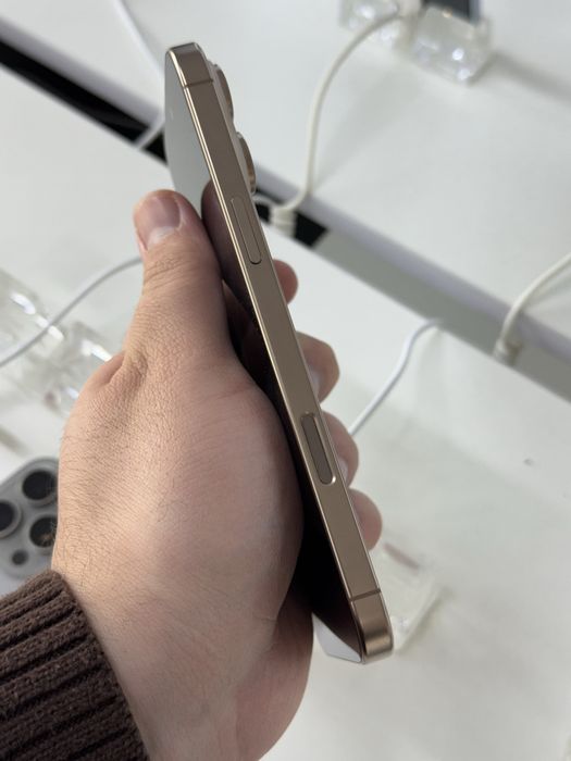 Айфон 16про макс 256гб 90%