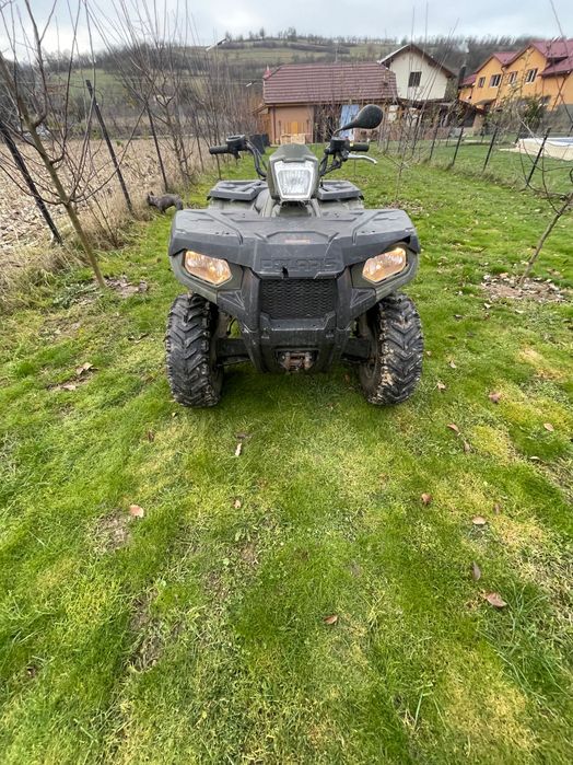 Vând ATV Polaris 500 Sportman