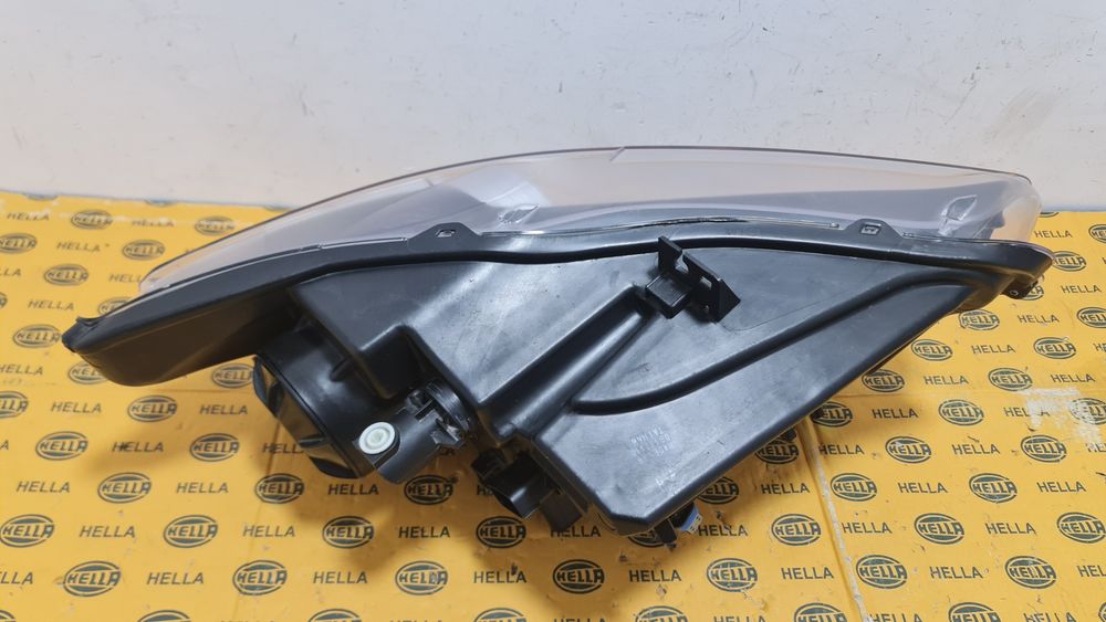 Far xenon stanga Ford Mustang 6 VI 20-9620B 209620