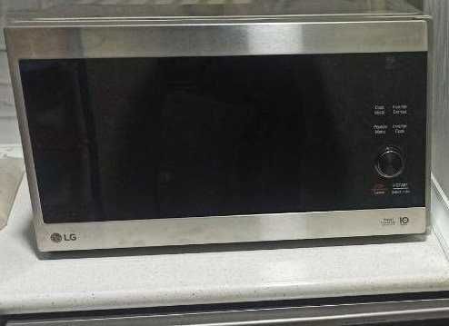 Микроволновка cотилади LG 42 L