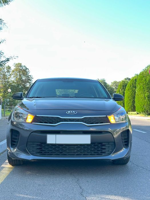 Продается Kia Rio 2018г (97.6 тыс пробег) Цвет Темно-Серый