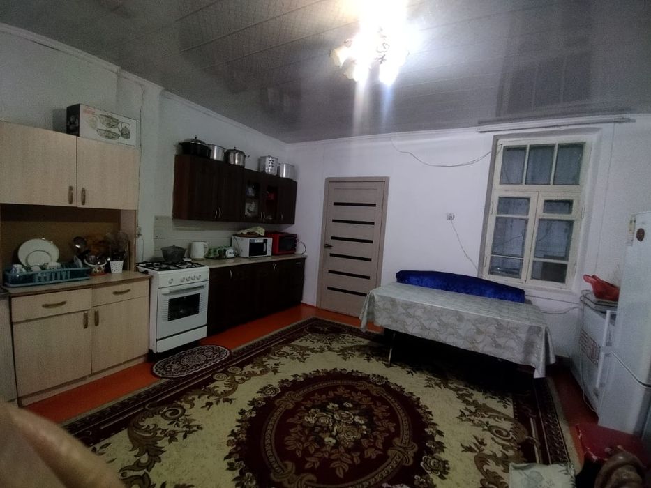 Уй сатылады 11 ші садик касында