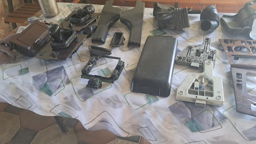 Мерседес.202 бардачек панельи.