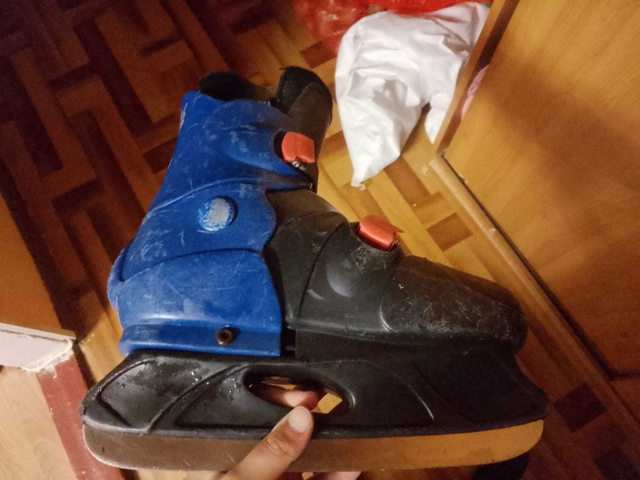 Продам коньки детский
