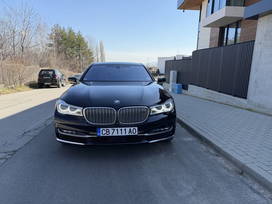 Bmw 760 Li xdrive/ skylounge/ executive