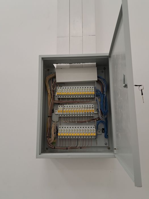 Электрик, электромонтаж