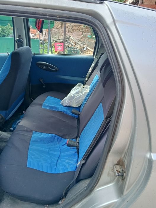 Fiat Punto 2002.