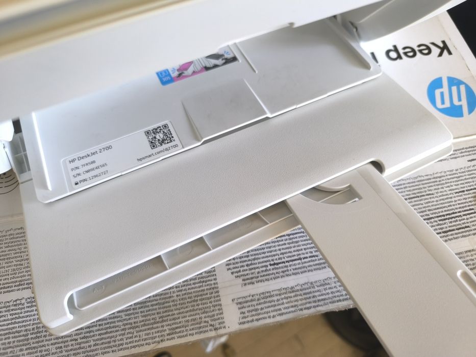 Принтер HP DeskJet 2724 със скенер, A4, цветен, с дисплей и WiFi