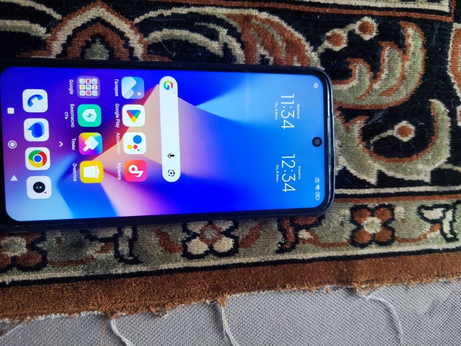 Продам телефон Redmi 10 4+3/128GB