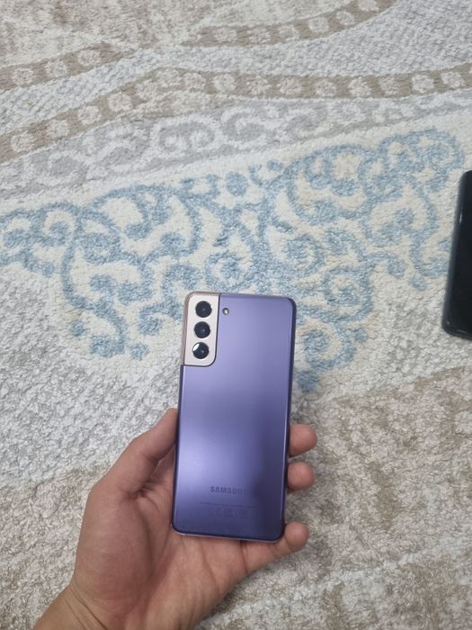 Samsung S21 как новый и Поко