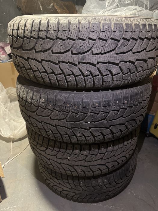Продам зимнюю резину р19