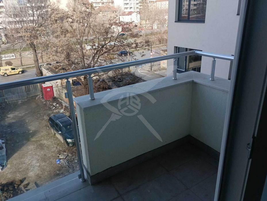 Продава се Тристаен апартамент в София, Център - 118 кв.м за 1949 €/кв.м - Снимка #3