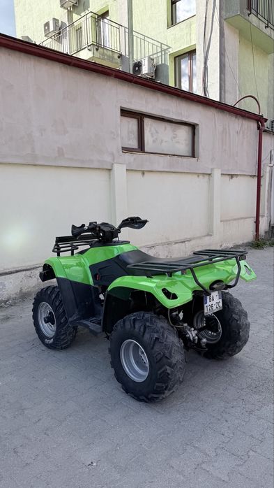 Vând ATV Linhai 300