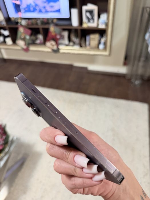 Iphone 14 pro max deep purple