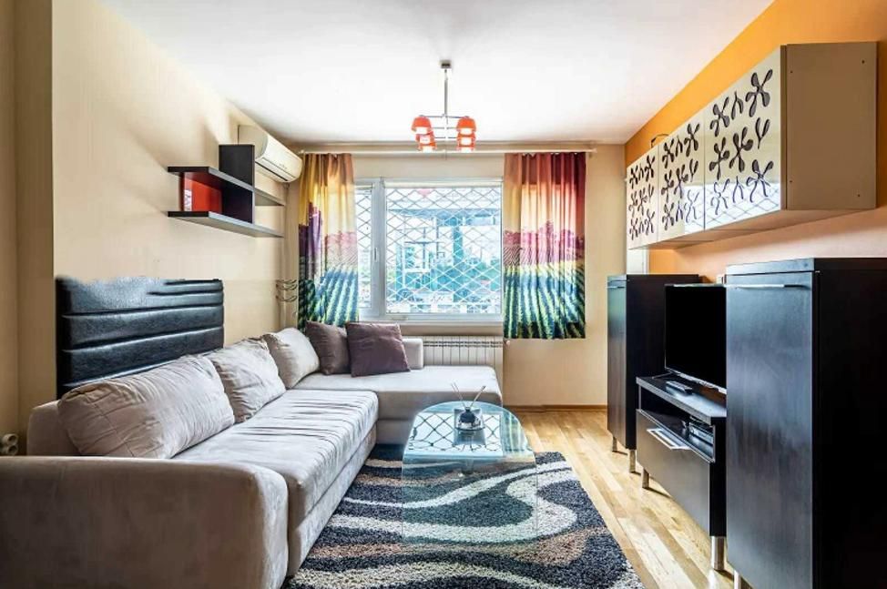 Дава се под наем Двустаен апартамент в София, Стрелбище - 70 кв.м за 700 € - Снимка #1