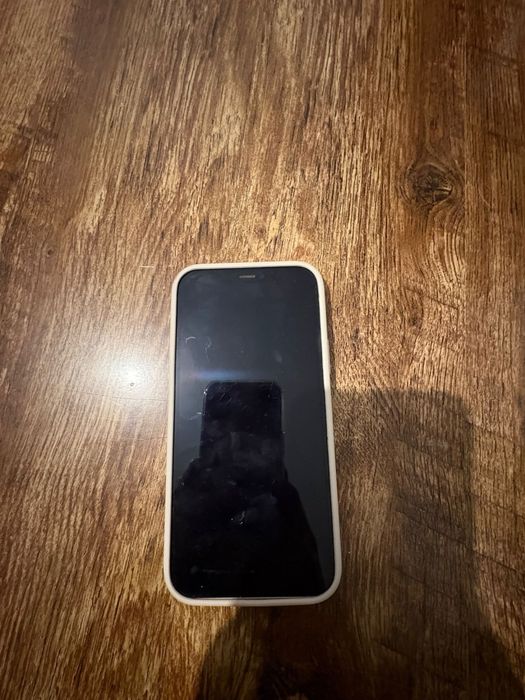 Iphone 12 in stare foarte buna