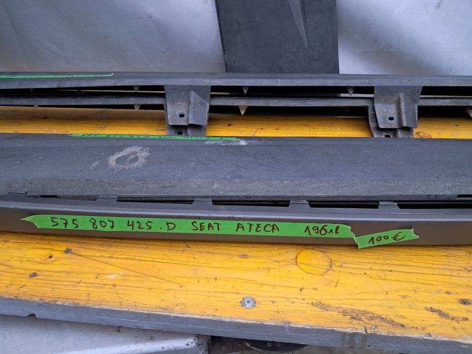 Лайсна  Врата  лайсна задна броня Праг Seat Ateca