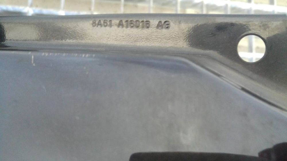Aripa stanga ford fiesta 6 3 usi 8a61a16016ag