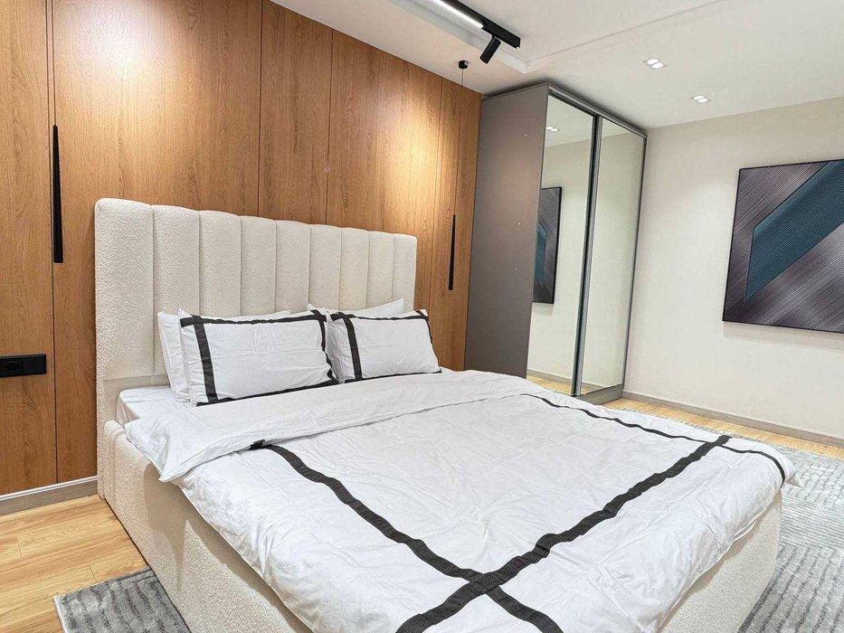 Ijaraga beriladi Yunusabod 13 kv 3 hona 80m2