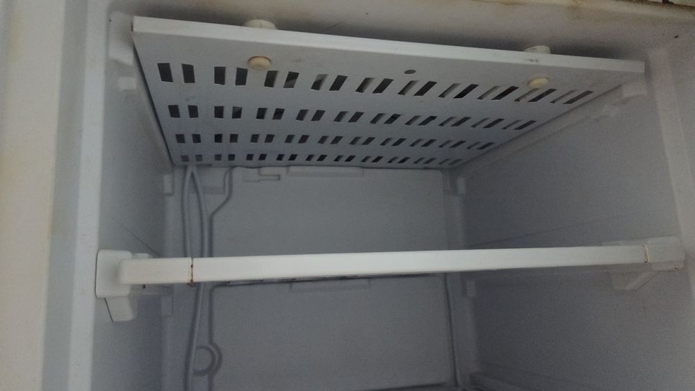 Холодильник бирюса