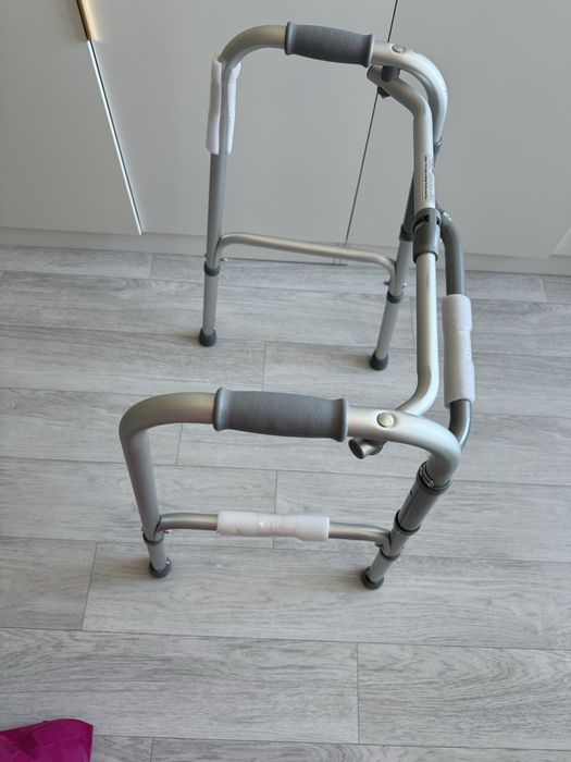 Продам новый ходунок