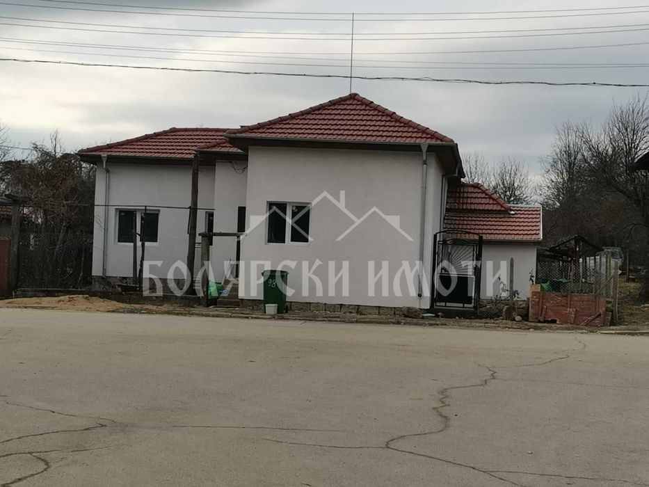 Продава се Къща в с. Палици, Област Велико Търново - 100 кв.м за 750 €/кв.м - Снимка #1