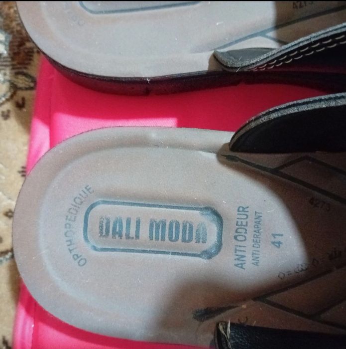 Slapi barbati cu talpa antiderapanta