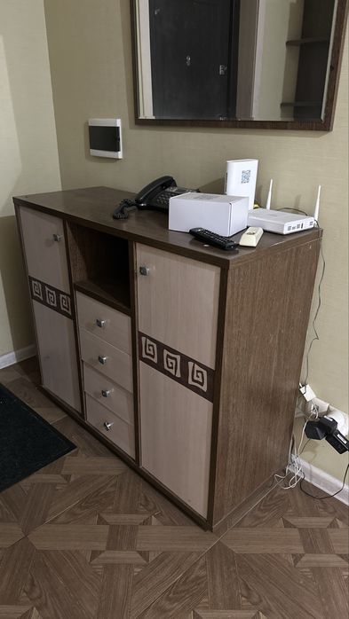 Прихожая шкаф и тумба