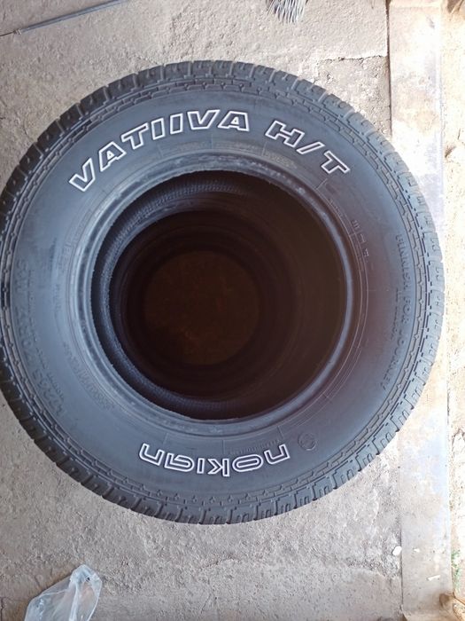 265/70/17  Nokian Vatiiva H/T