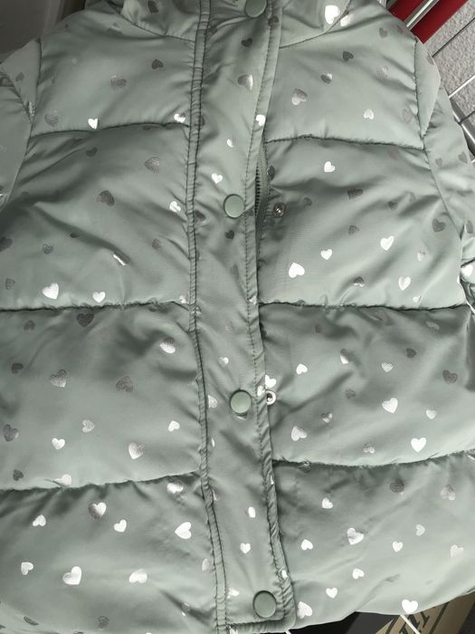 Млечно зелено зимно яке + ръкавики и подарък шапка