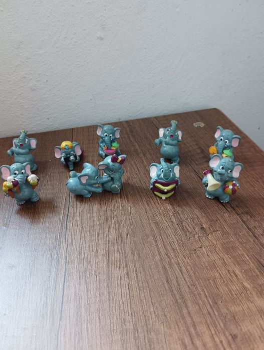 Продам игрушки .