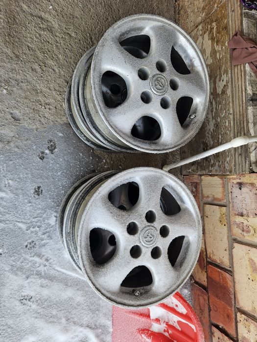 Титанки на тайоту 15 р