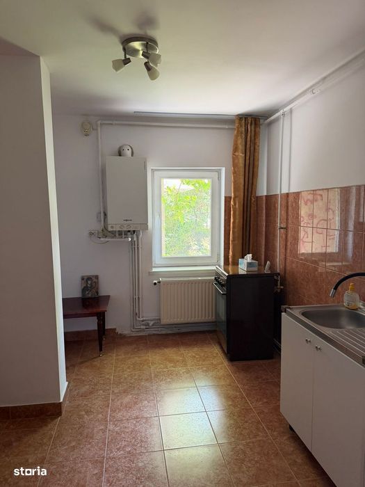 Apartament 3 camere, Judetean, 65 mp