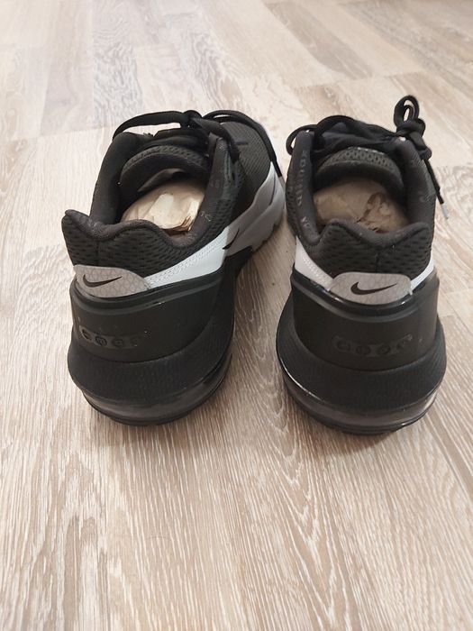 Vânzare noi oferta 300de lei numărul 45